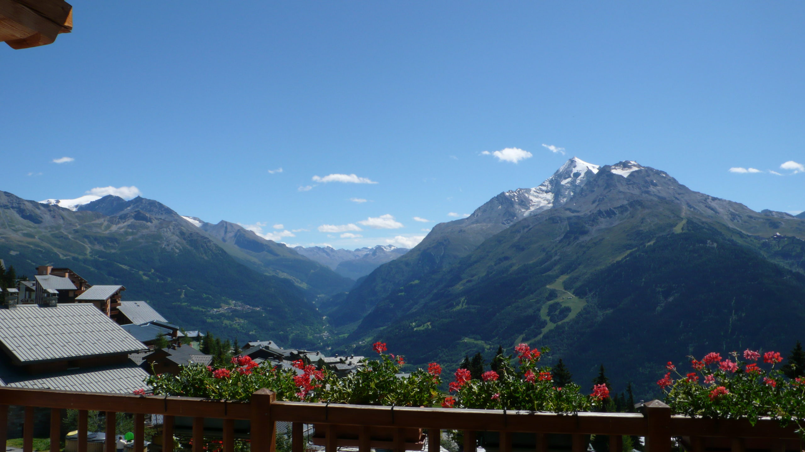 profitez du panorama sur la vallée de la Tarentaise, Alpes