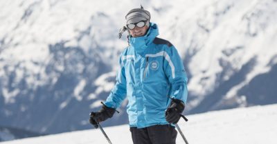 Moniteur independant de ski