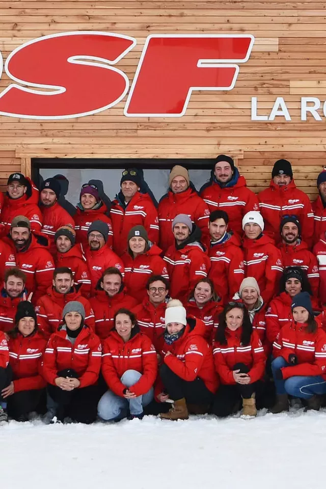 Broche Ski ESF. La Fléchette Beraudy Arthus Bertrand. École Ski La Flèche Lot